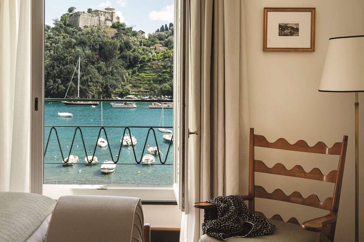 suite, balcony, sea view | 1 bedroom, down duvets, minibar, in-room safe