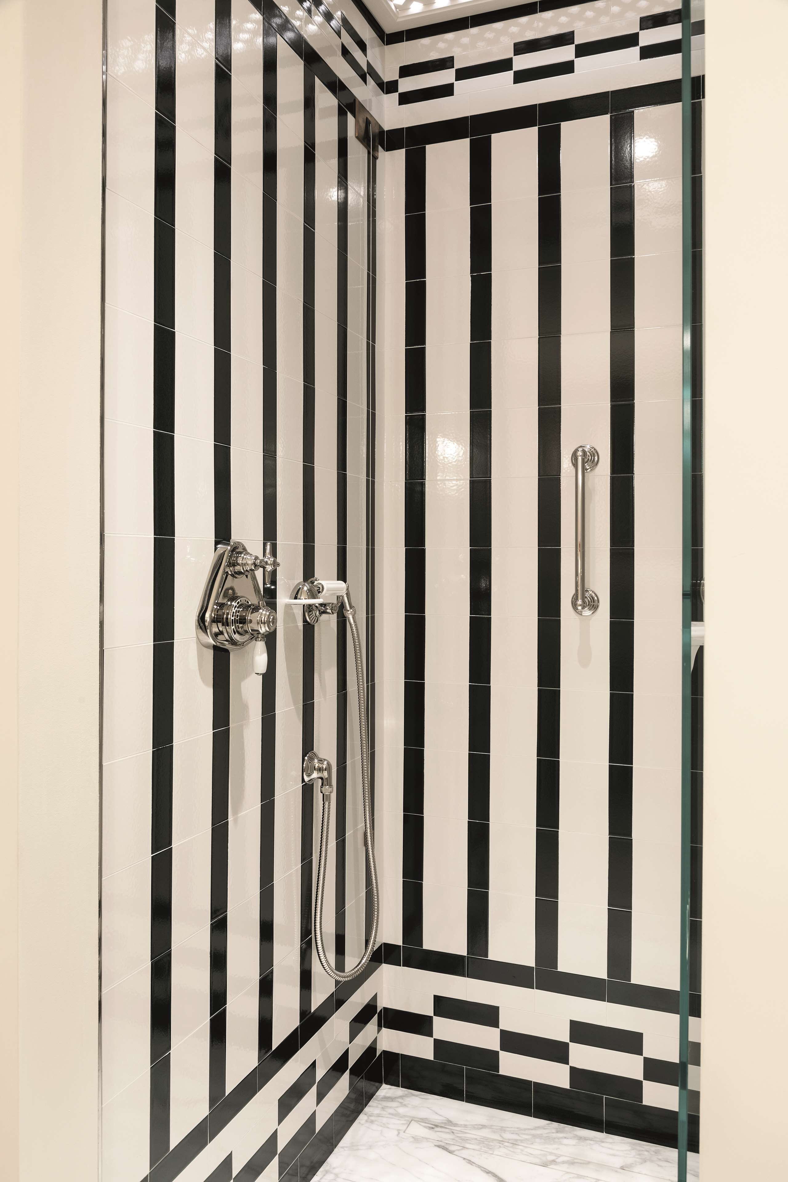 suite, balcony, sea view | bathroom | rainfall showerhead, hair dryer, bathrobes, slippers