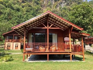 Minibar, in-room safe, desk, rollaway beds - Keinnara Hpa An (Hpa-An)