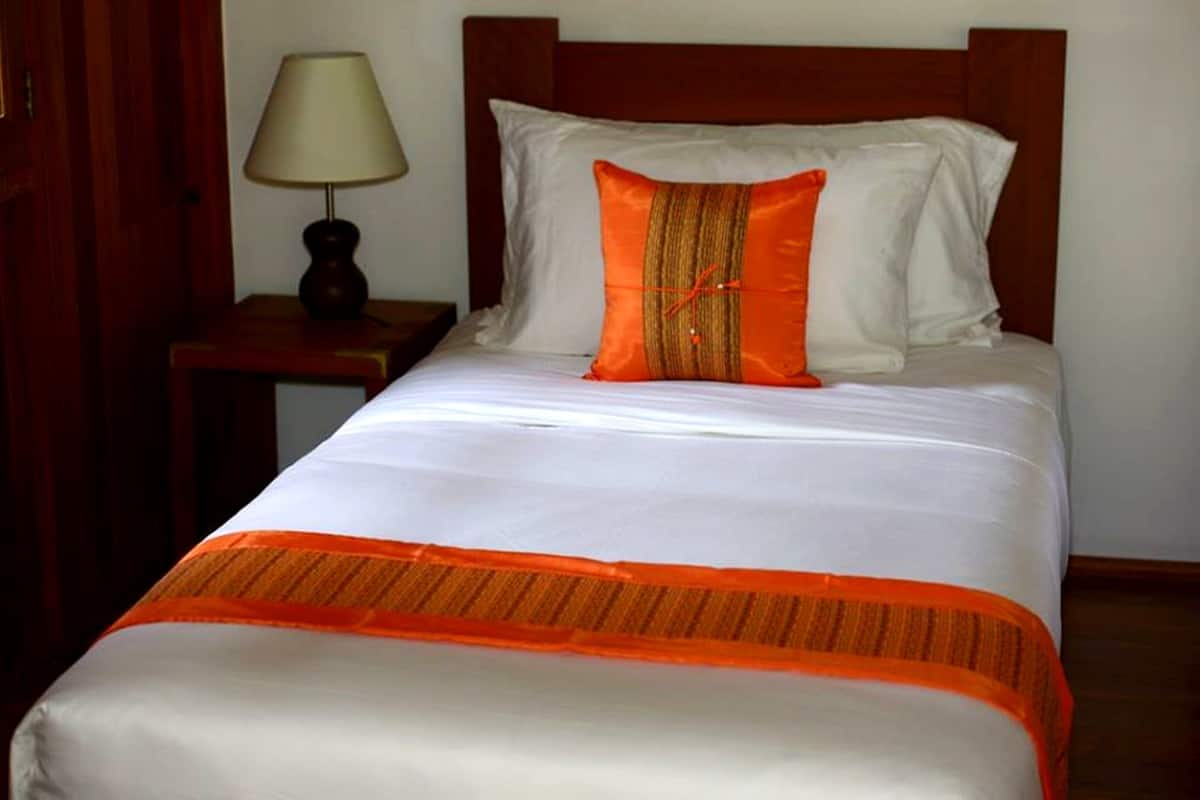 Minibar, in-room safe, desk, rollaway beds
