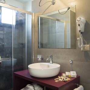 Unclassified image, 5 of 53, button - Ambassador (Riccione)