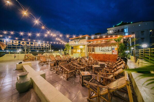 Bar (on property) - Ostello Bello Nyaung Shwe (Nyaungshwe)