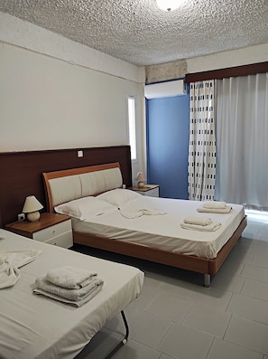 Chambre double, vue sur la mer | Coffre-fort, système d’insonorisation, accès au Wi-Fi (inclus)