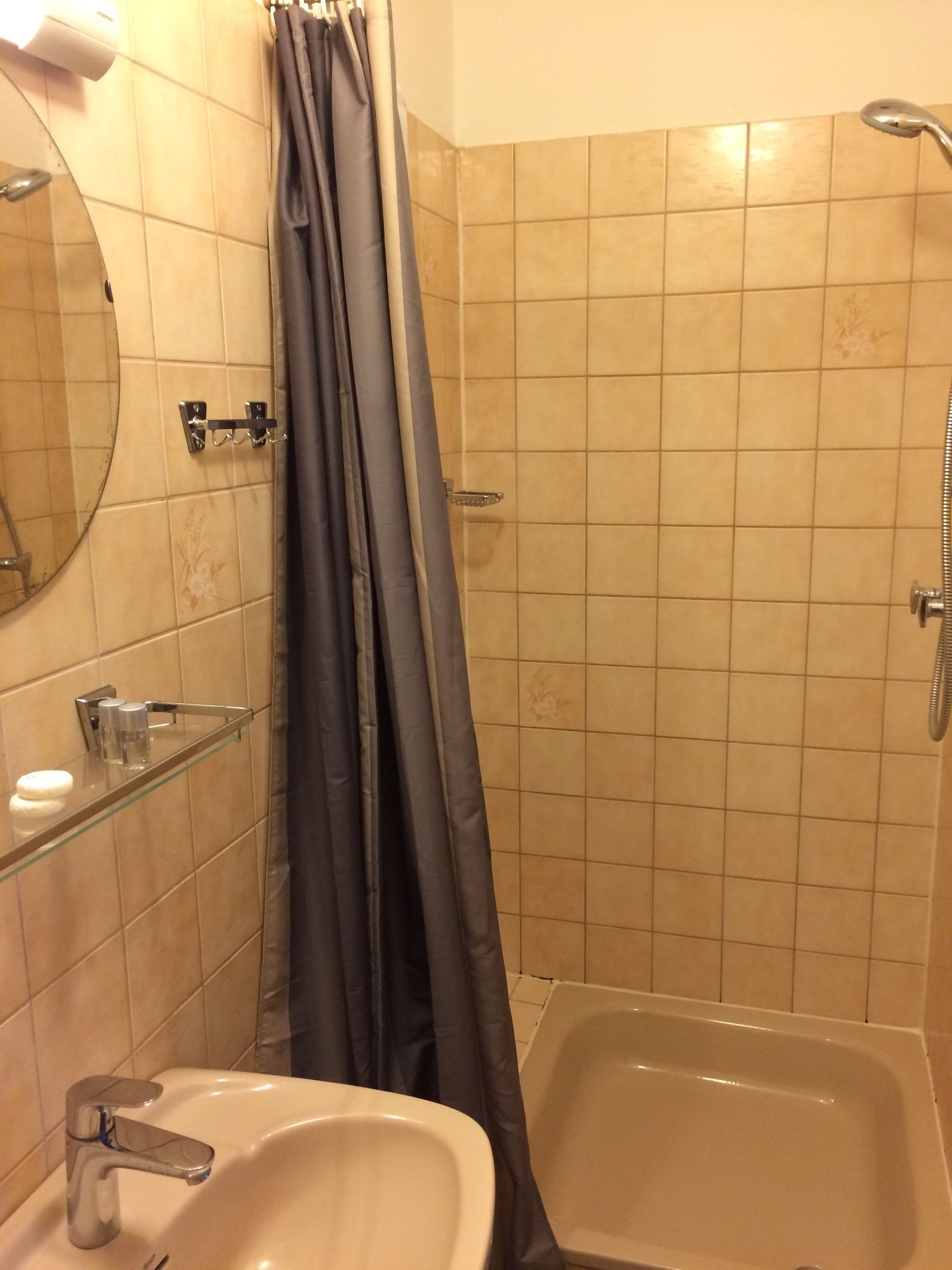 Photo - Hotel Bellington