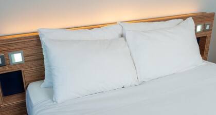 go2 Dundee Camperdown Hotel