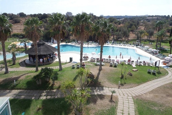 Indoor pool, outdoor pool