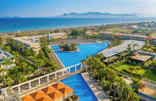 Blue Lagoon Resort