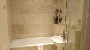 Habitaci ón clásica doble (4 Poster) | Baño