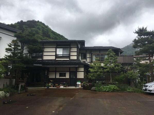 Exterior - Ryoso Tsuyukusa (Takayama)