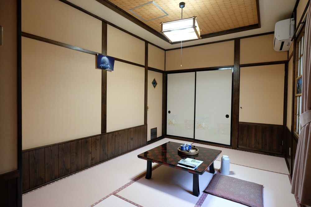 Ryoso Tsuyukusa by null