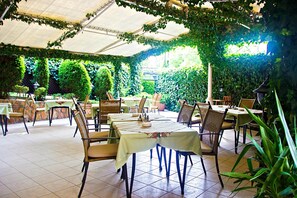 Restaurant - Hotel Molnár (Budapest)