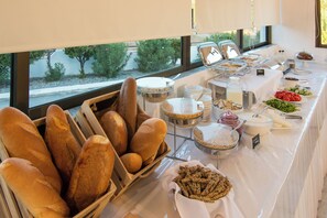 Dining - Rhodea Mar (Rhodes)
