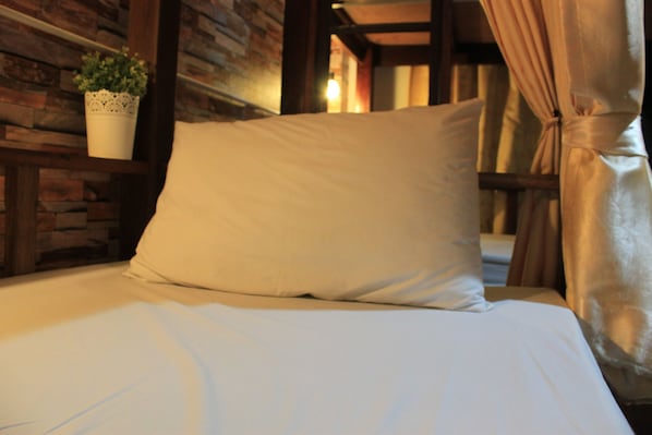Private Room Bunk Bed for 6 Persons 