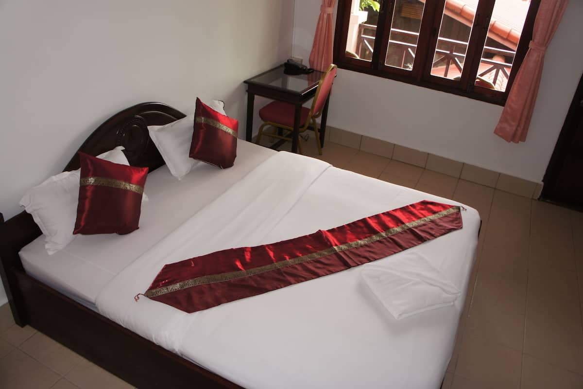 Standard Double Room | Desk, rollaway beds, free WiFi