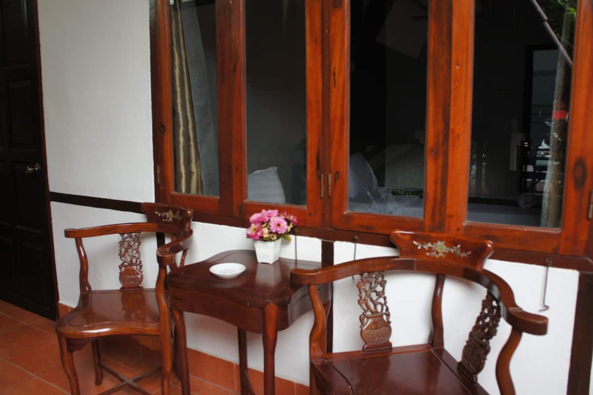 Standard Twin Room | Balcony