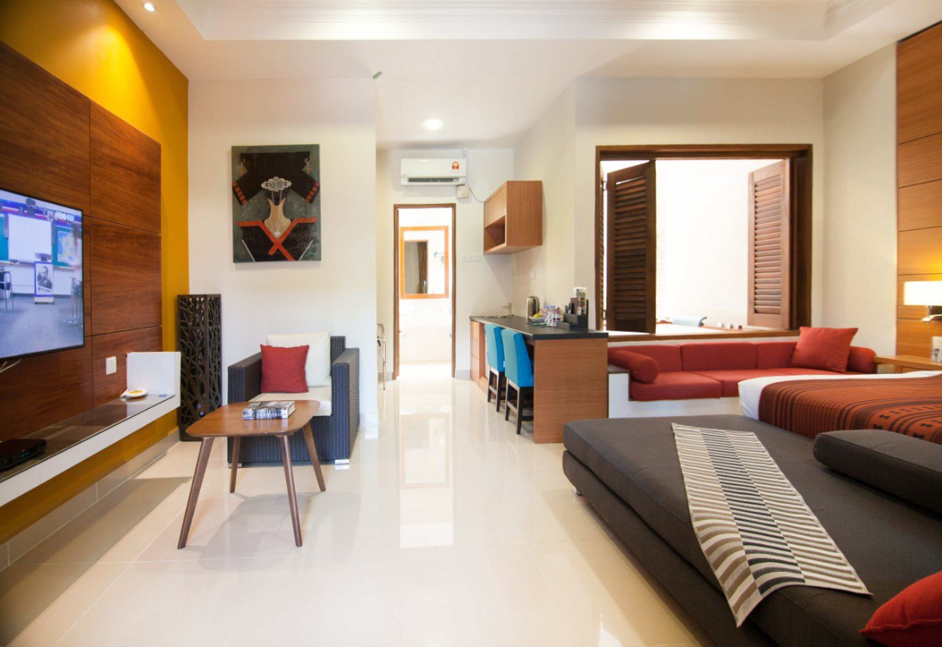 Svit | Minibar, arbetsyta för laptop, gratis wi-fi och sängkläder