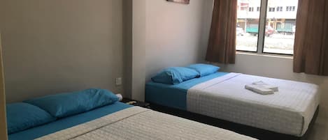 Tabla de planchar con plancha, camas extra y wifi gratis