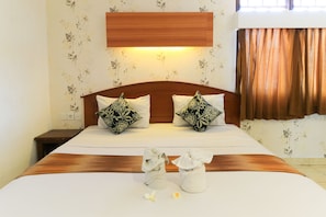 Cottage Standard (with Fan)