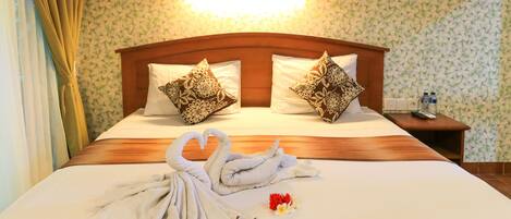 Desk, rollaway beds, free WiFi, bed sheets