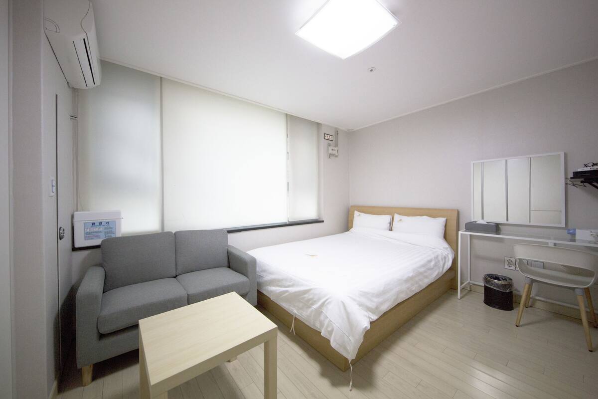 Standard Double Room (No Parking) | 책상, 무료 WiFi