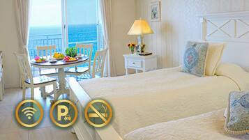 In-room safe, individually decorated, individually furnished, desk