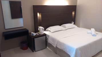 Standard Room | Desk, rollaway beds, WiFi