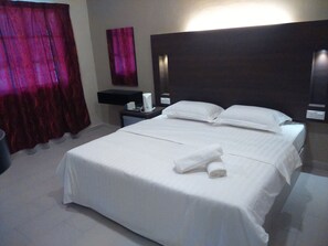 Standard Room | Desk, rollaway beds, WiFi - Ziella De Villa (Langkawi)