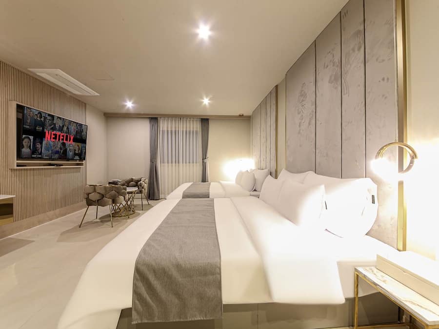 Romantic Twin Room | Premium bedding, free WiFi