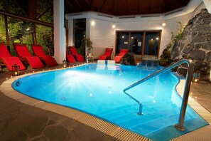 Indoor pool, outdoor pool, open 7:30 AM to 9:00 PM, pool loungers