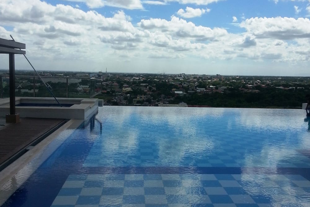 Central Park Tower Resort