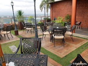 Frokost, lunsj og middag serveres, internasjonale retter 