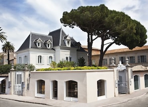 Front of property - White 1921 Saint-Tropez (Saint-Tropez)