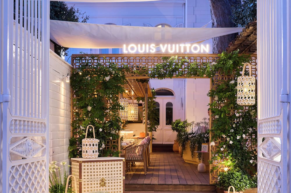 White 1921 Saint-Tropez