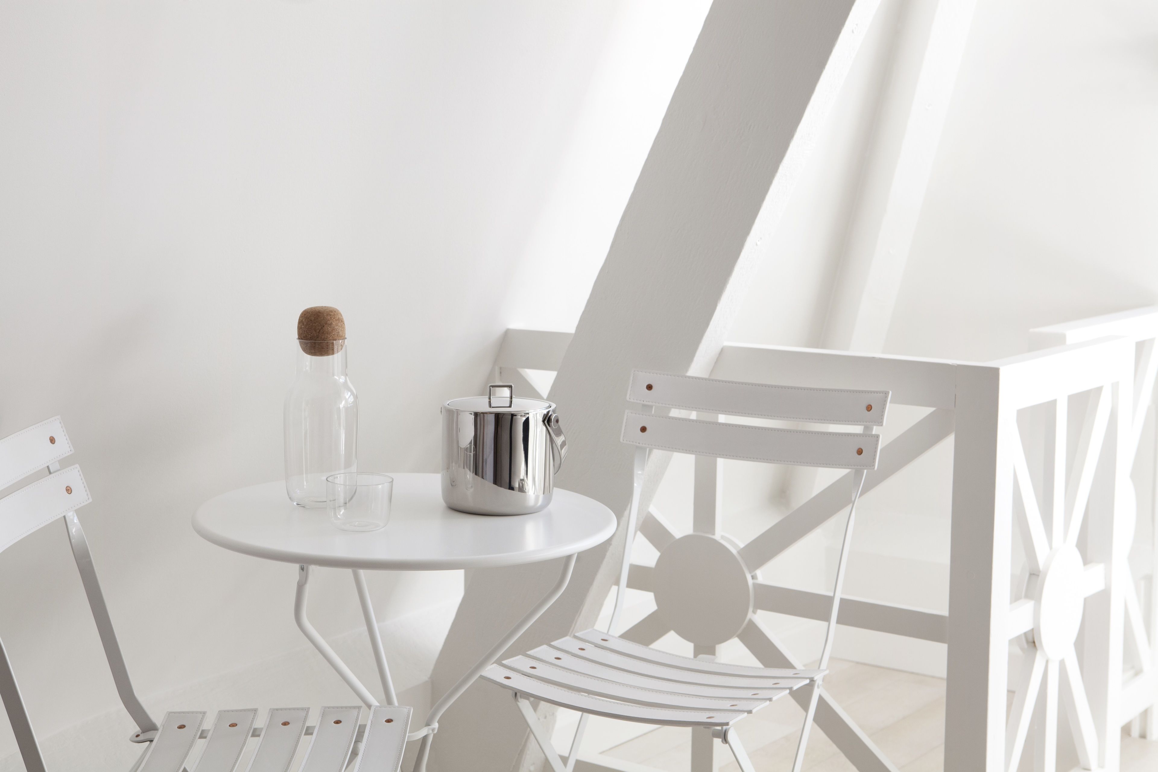 duplex atelier room 9  | living area | flat-screen tv