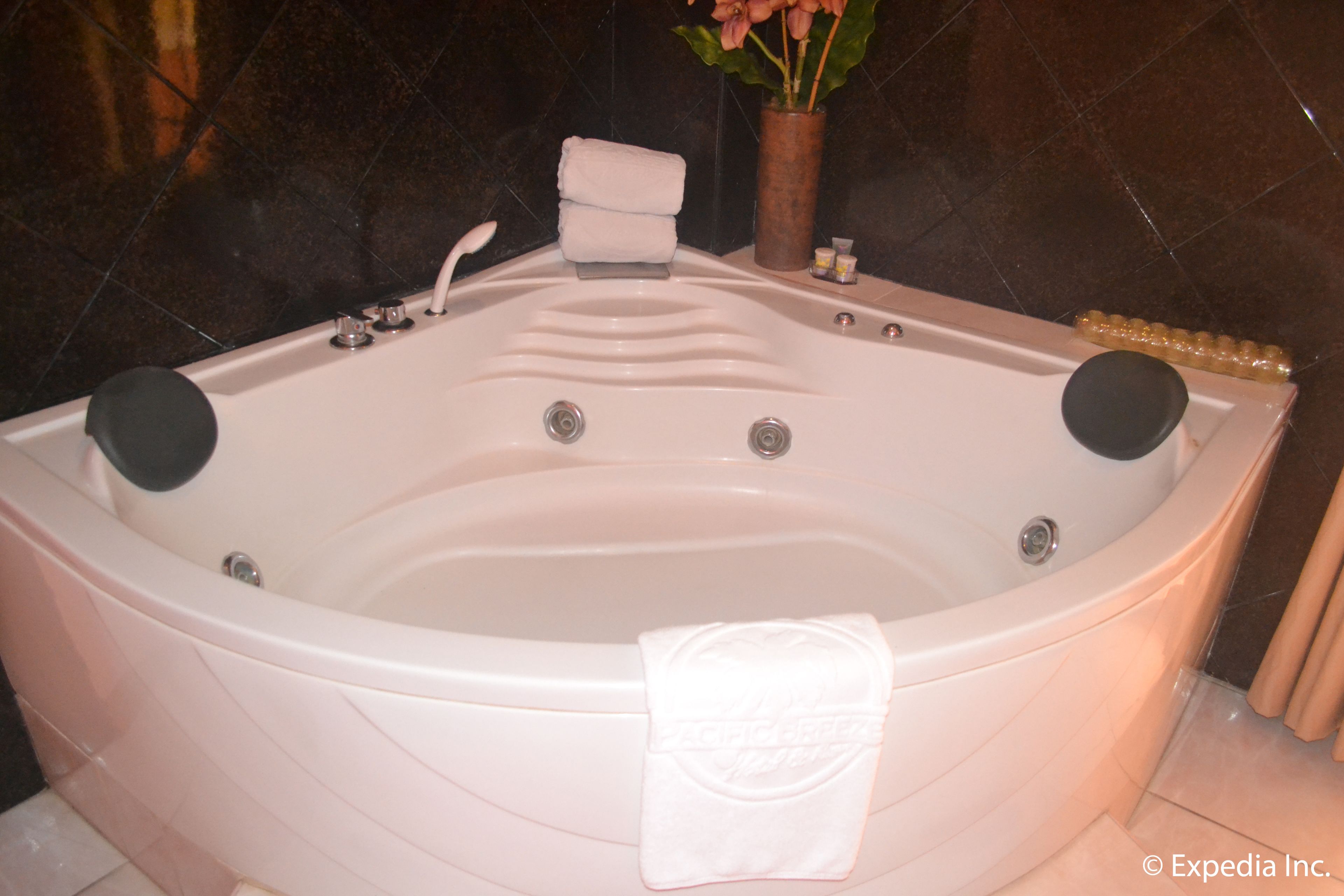 Foto - Pacific Breeze Hotel and Resort