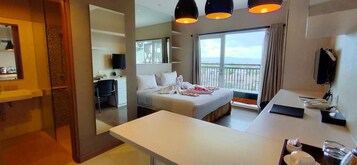 Ropa de cama de alta calidad y escritorio 