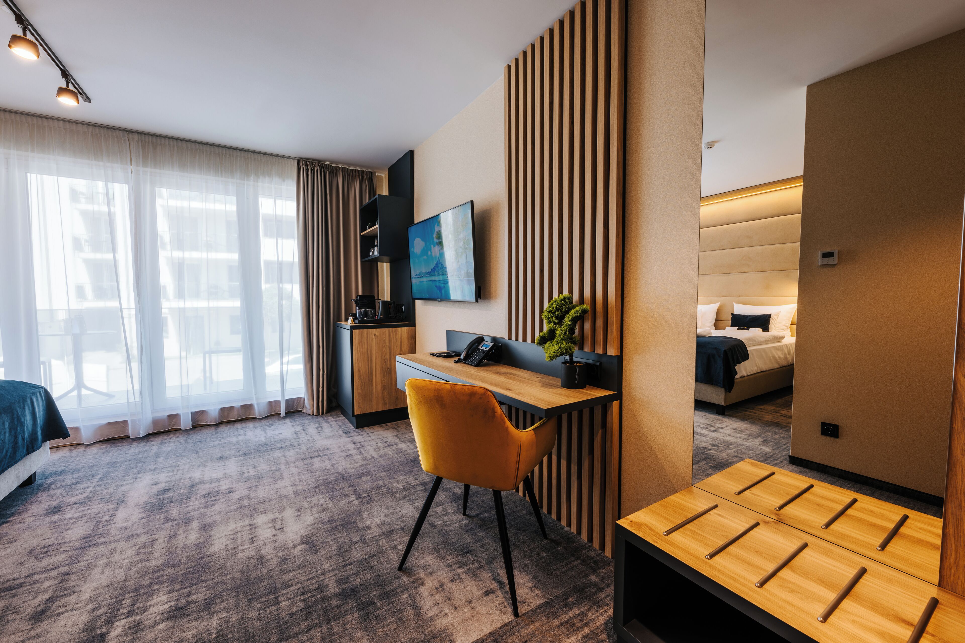 deluxe room | 1 bedroom, premium bedding, in-room safe, desk