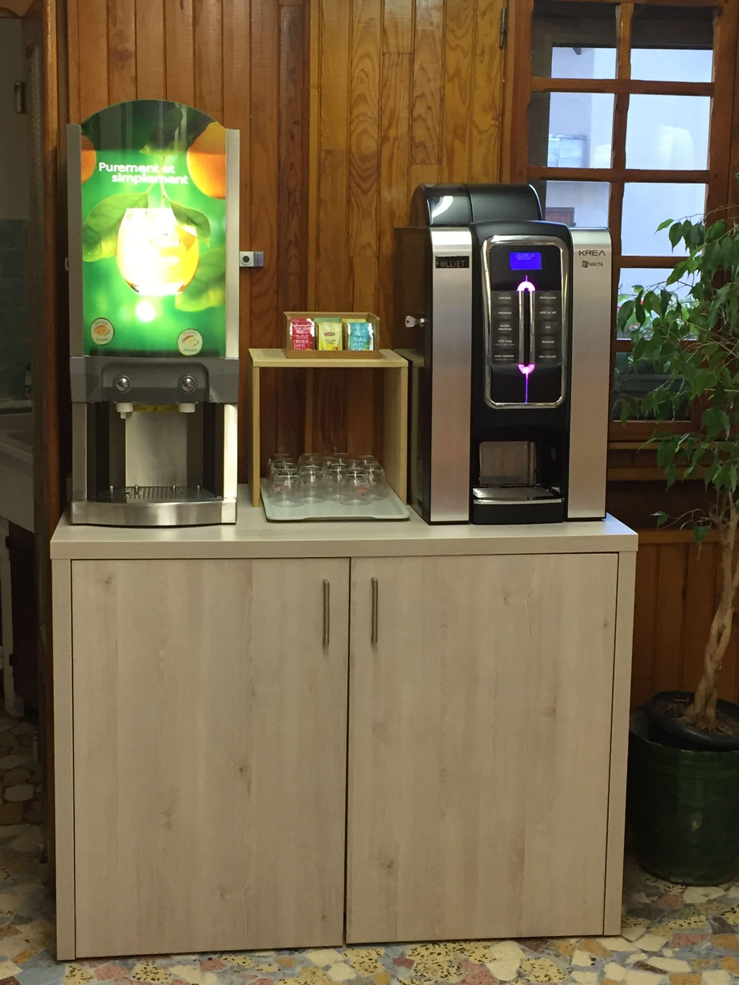 daily buffet breakfast (eur 9.50 per person)