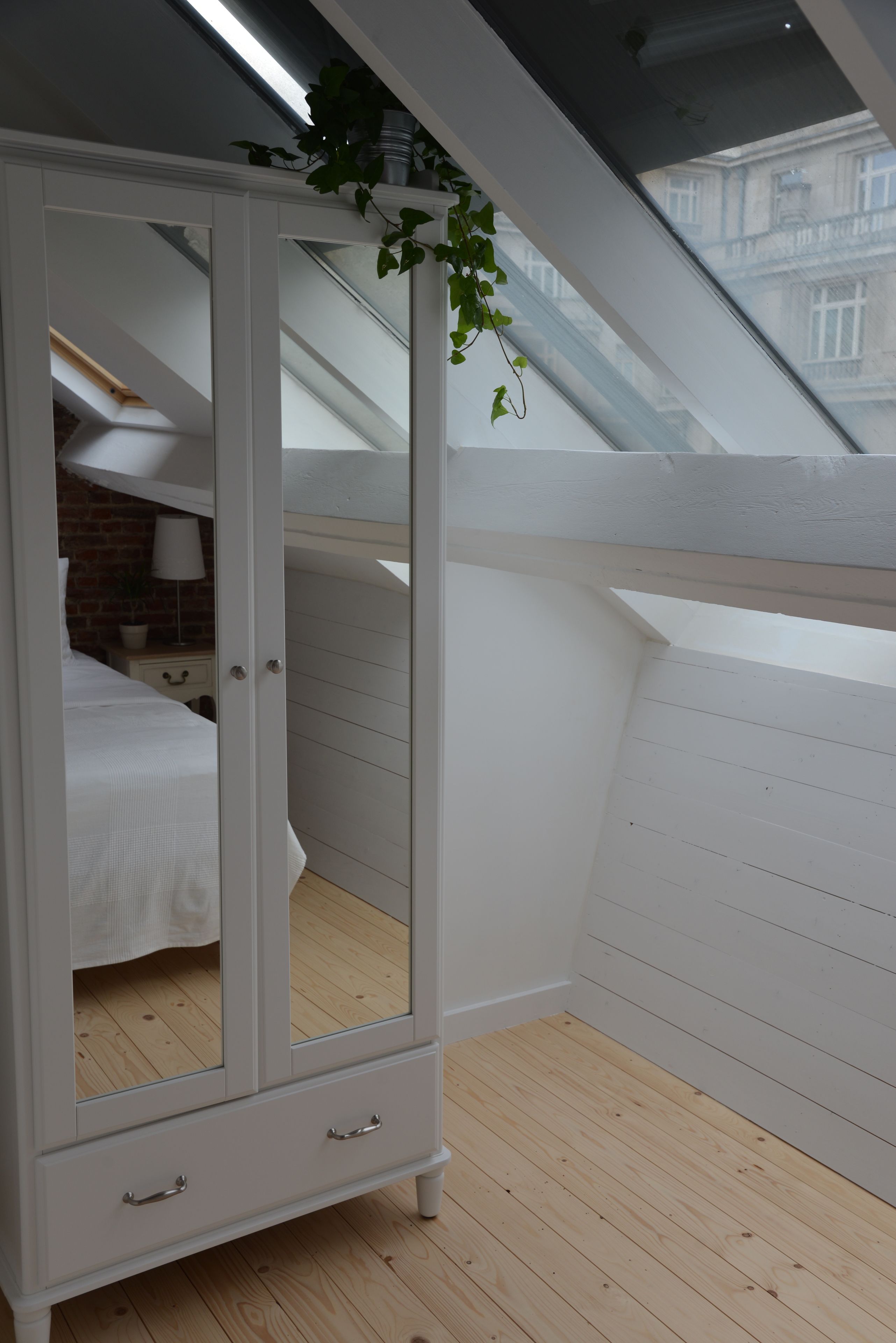 APPART N.Y. DUPLEX 4A | Egyptian cotton sheets, premium bedding, down duvets, iron/ironing board