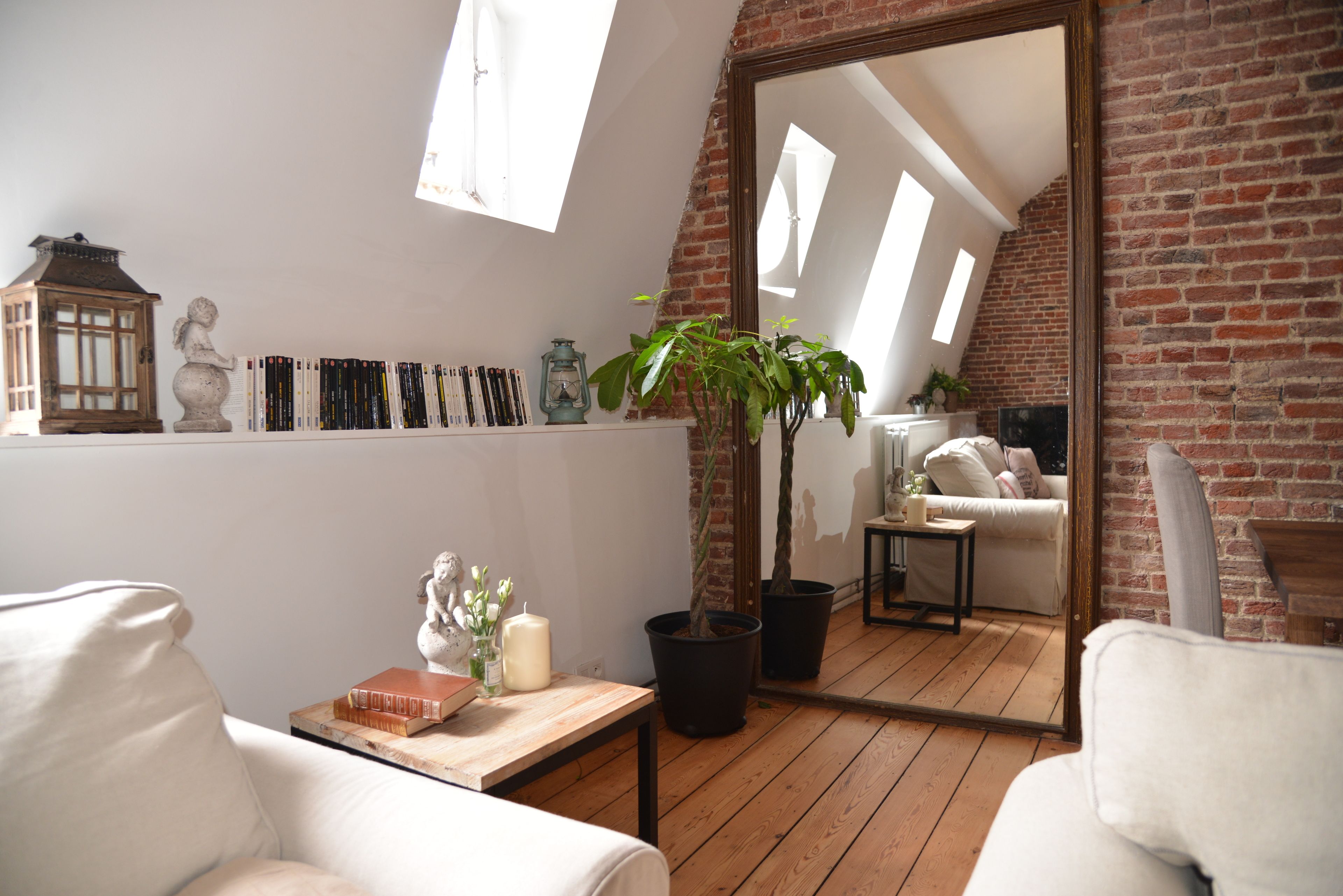 APPART N.Y. DUPLEX 4A | Living area | Flat-screen TV, DVD player