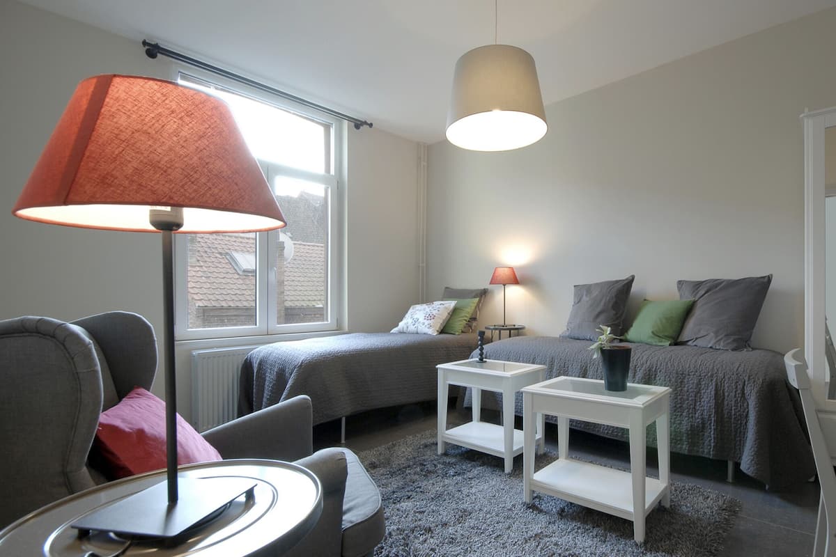 Basic Studio | Egyptian cotton sheets, premium bedding, down duvets, iron/ironing board