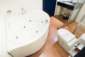 Vasca e doccia separate, vasca da bagno a immersione totale