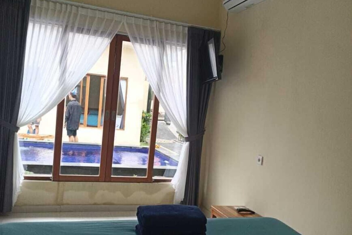 Seprai antialergi, minibar, Wi-Fi gratis, dan seprai linen