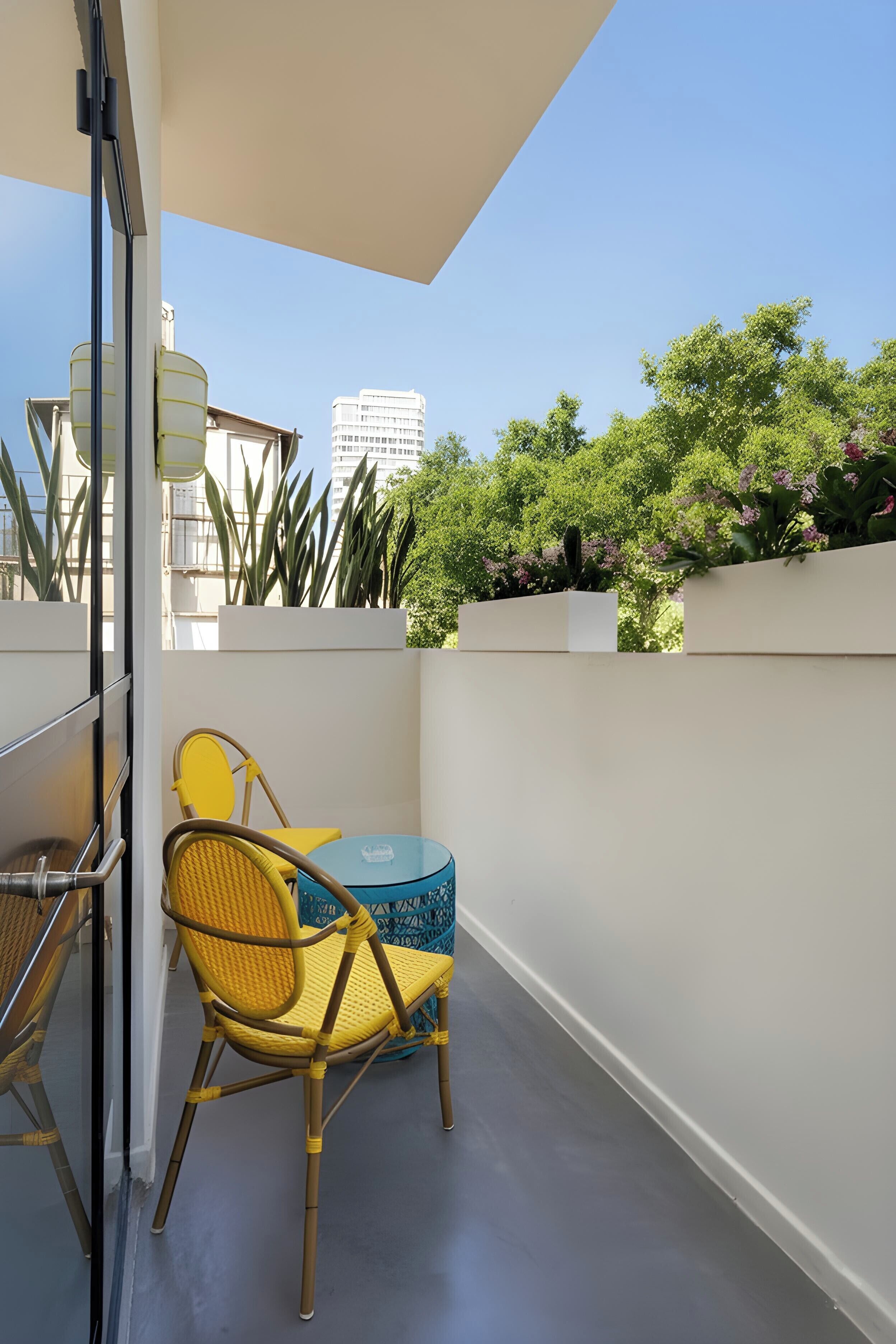 Small CUCU with Balcony | Vistas a la ciudad