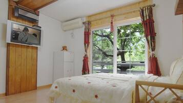 Blue Sky | Premium bedding, free WiFi