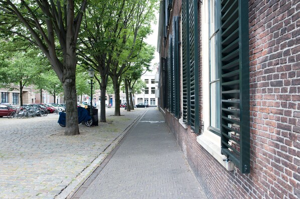 Exterior - Modern Centre Apartments (The Hague)