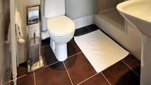 Bathroom - Le Victor Hugo (Montrouge)
