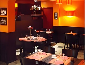 Lunch and dinner served - Le Victor Hugo (Montrouge)
