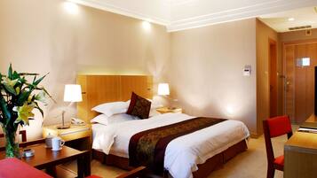 Room, 1 King Bed, Non Smoking | Desk, rollaway beds, free WiFi