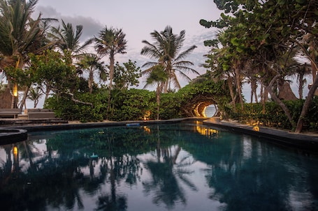 Indoor pool, outdoor pool, free cabanas, lifeguards on site